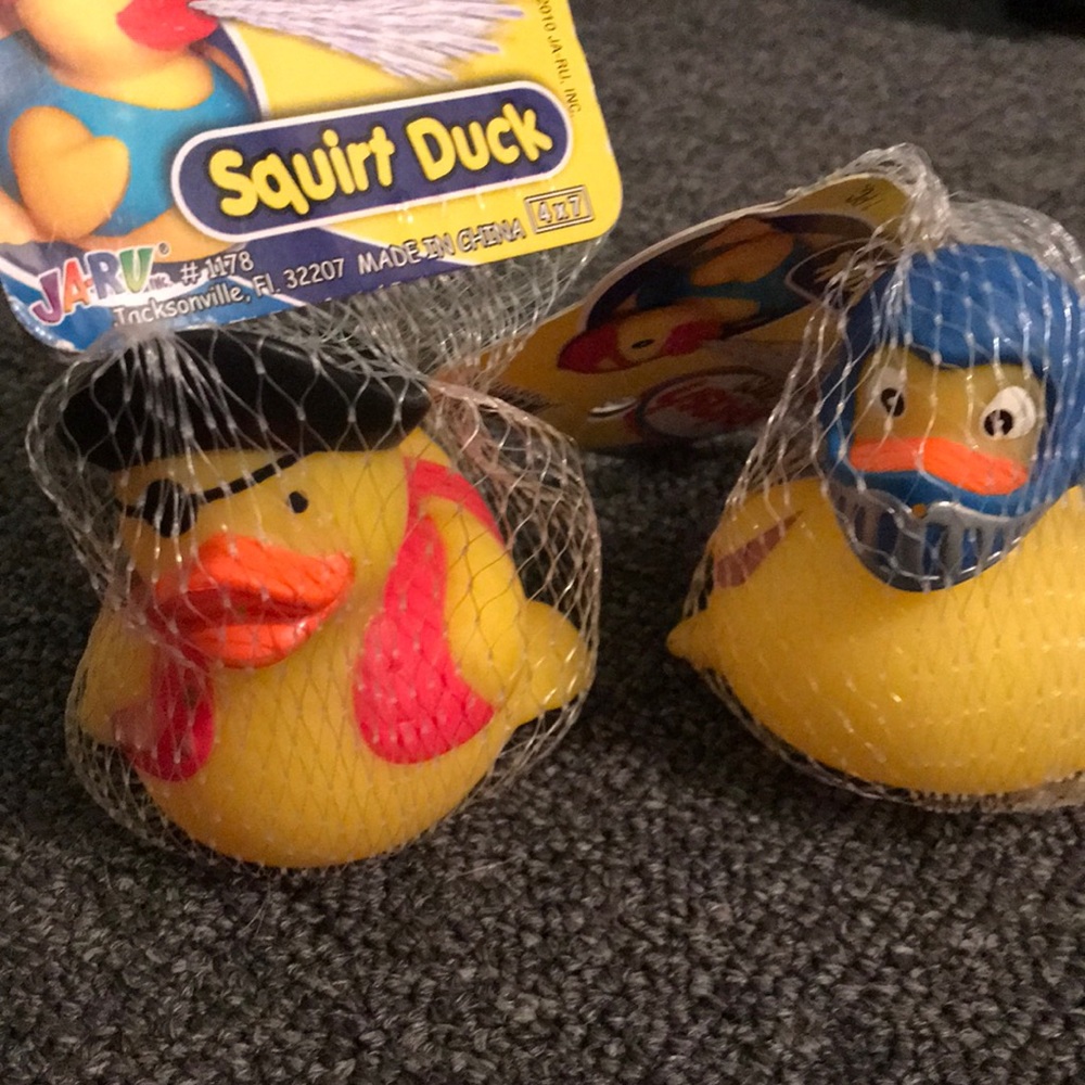 Two rubber squirt ducks